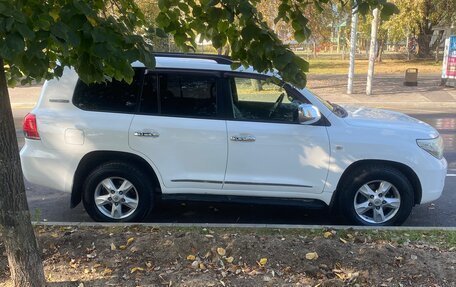 Toyota Land Cruiser 200, 2010 год, 3 700 000 рублей, 8 фотография