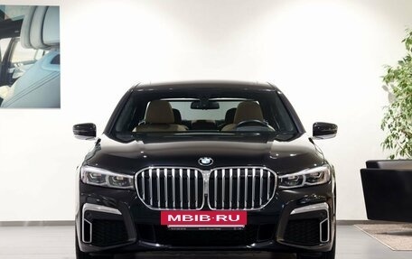 BMW 7 серия, 2019 год, 8 290 000 рублей, 2 фотография