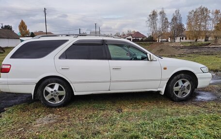 Toyota Camry, 1999 год, 550 000 рублей, 4 фотография