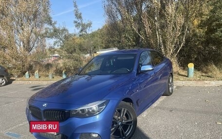 BMW 3 серия, 2018 год, 3 000 000 рублей, 3 фотография