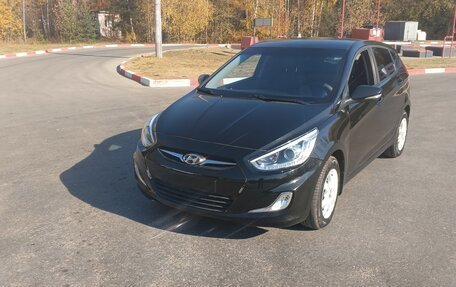 Hyundai Solaris II рестайлинг, 2014 год, 850 000 рублей, 2 фотография