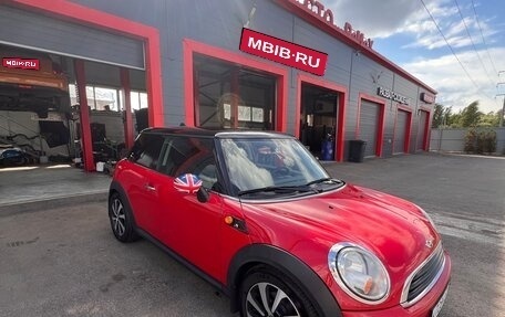 MINI Hatch, 2009 год, 730 000 рублей, 1 фотография