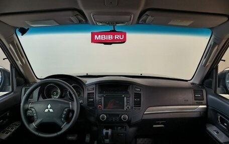 Mitsubishi Pajero IV, 2010 год, 1 949 000 рублей, 9 фотография