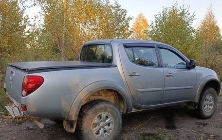 Mitsubishi L200 IV рестайлинг, 2011 год, 1 350 000 рублей, 3 фотография