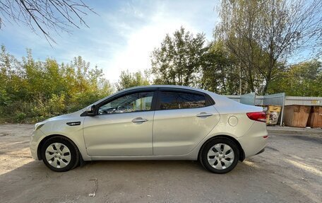 KIA Rio III рестайлинг, 2015 год, 980 000 рублей, 2 фотография