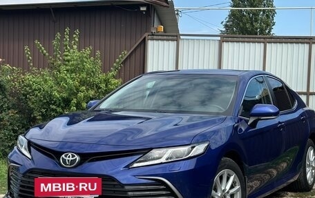 Toyota Camry, 2021 год, 3 700 000 рублей, 4 фотография