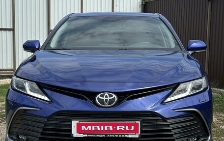 Toyota Camry, 2021 год, 3 700 000 рублей, 7 фотография