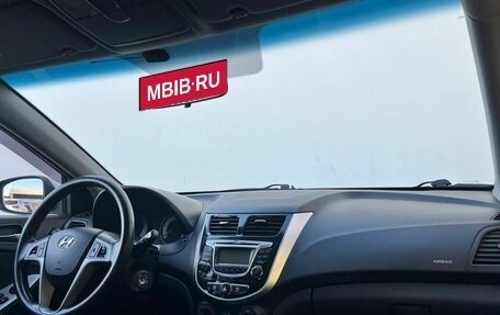 Hyundai Solaris II рестайлинг, 2013 год, 990 000 рублей, 13 фотография