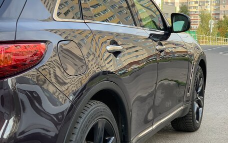 Infiniti QX70, 2015 год, 1 735 000 рублей, 7 фотография