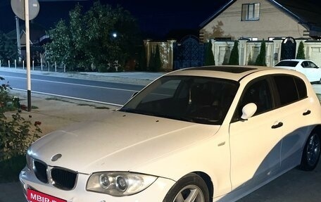 BMW 1 серия, 2006 год, 870 000 рублей, 1 фотография