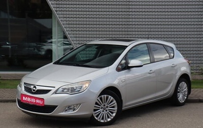 Opel Astra J, 2011 год, 980 000 рублей, 1 фотография