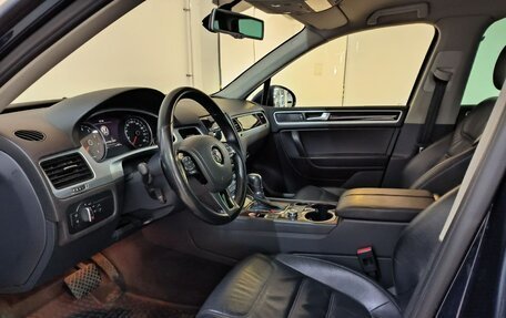 Volkswagen Touareg III, 2013 год, 2 449 000 рублей, 7 фотография