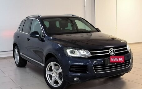 Volkswagen Touareg III, 2013 год, 2 449 000 рублей, 3 фотография