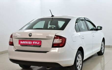 Skoda Rapid I, 2018 год, 960 000 рублей, 4 фотография