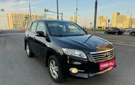 Toyota RAV4, 2011 год, 1 850 000 рублей, 2 фотография