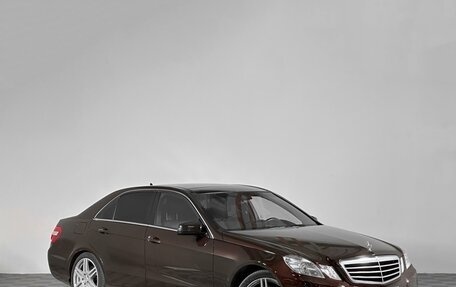 Mercedes-Benz E-Класс, 2011 год, 1 480 000 рублей, 2 фотография