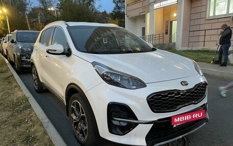 KIA Sportage IV рестайлинг, 2018 год, 2 500 000 рублей, 2 фотография