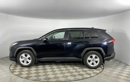 Toyota RAV4, 2020 год, 3 250 000 рублей, 2 фотография