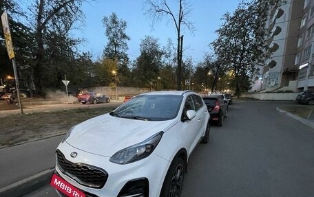 KIA Sportage IV рестайлинг, 2018 год, 2 500 000 рублей, 5 фотография