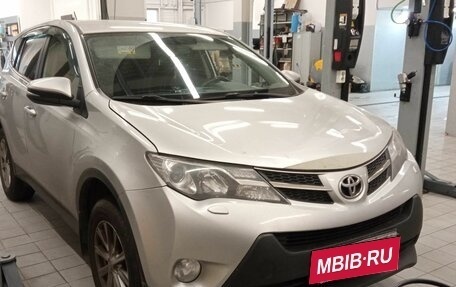 Toyota RAV4, 2014 год, 1 418 000 рублей, 2 фотография