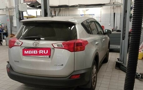 Toyota RAV4, 2014 год, 1 418 000 рублей, 3 фотография