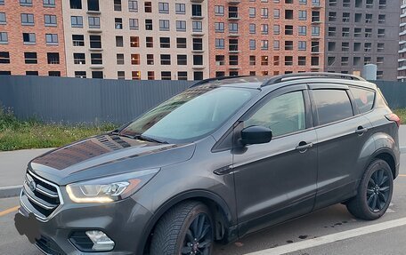 Ford Escape III, 2018 год, 1 700 000 рублей, 1 фотография