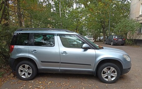 Skoda Yeti I рестайлинг, 2013 год, 1 000 000 рублей, 6 фотография