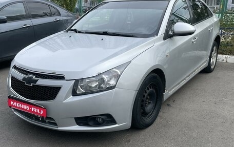 Chevrolet Cruze II, 2011 год, 490 000 рублей, 3 фотография