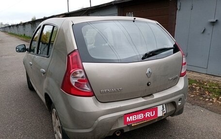 Renault Sandero I, 2010 год, 725 000 рублей, 2 фотография