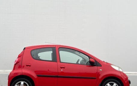 Peugeot 107 I рестайлинг, 2007 год, 365 700 рублей, 12 фотография