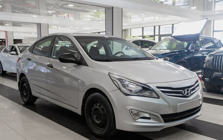 Hyundai Solaris II рестайлинг, 2015 год, 1 150 000 рублей, 3 фотография