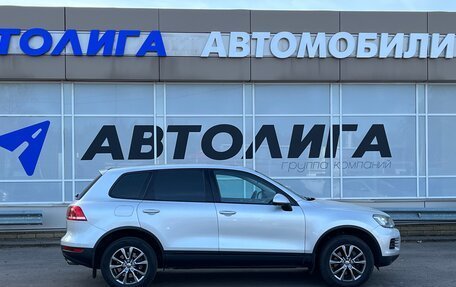 Volkswagen Touareg III, 2011 год, 1 742 000 рублей, 3 фотография