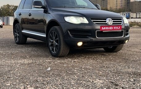 Volkswagen Touareg III, 2008 год, 1 600 000 рублей, 2 фотография