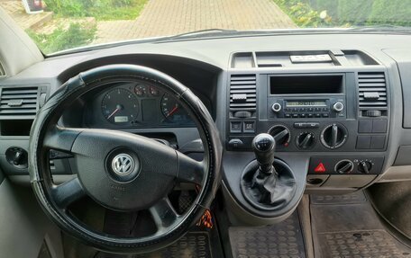 Volkswagen Transporter T5 рестайлинг, 2008 год, 1 000 000 рублей, 6 фотография