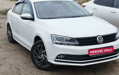 Volkswagen Jetta VI, 2015 год, 1 250 000 рублей, 6 фотография