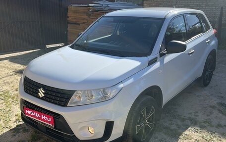 Suzuki Vitara II рестайлинг, 2019 год, 2 000 000 рублей, 2 фотография