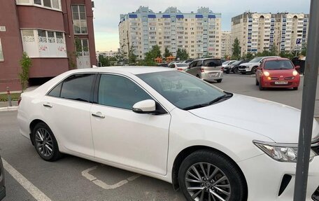 Toyota Camry, 2016 год, 2 100 000 рублей, 4 фотография