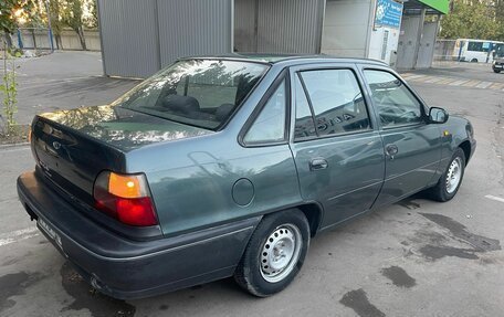 Daewoo Nexia I рестайлинг, 1997 год, 137 000 рублей, 9 фотография