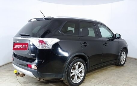 Mitsubishi Outlander III рестайлинг 3, 2014 год, 1 340 000 рублей, 5 фотография