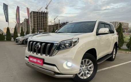 Toyota Land Cruiser Prado 150 рестайлинг 2, 2015 год, 4 150 000 рублей, 1 фотография