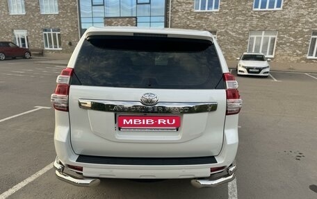 Toyota Land Cruiser Prado 150 рестайлинг 2, 2015 год, 4 150 000 рублей, 9 фотография