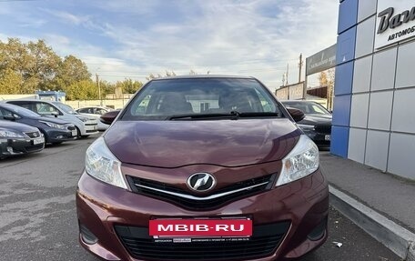 Toyota Vitz, 2012 год, 775 000 рублей, 7 фотография