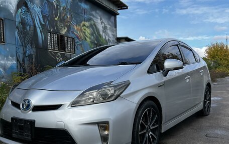 Toyota Prius, 2013 год, 1 550 000 рублей, 8 фотография