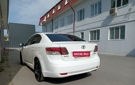 Toyota Avensis III рестайлинг, 2010 год, 1 050 000 рублей, 10 фотография