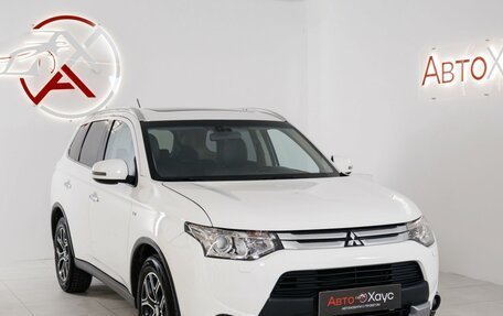 Mitsubishi Outlander III рестайлинг 3, 2014 год, 2 155 000 рублей, 1 фотография