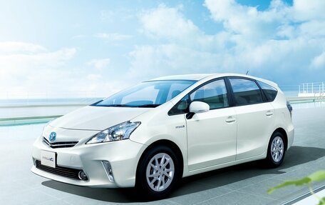 Toyota Prius Alpha I (ZVW40/41), 2014 год, 1 400 000 рублей, 1 фотография