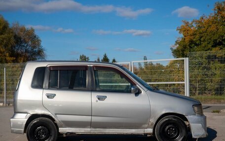 Nissan Cube II, 2001 год, 250 000 рублей, 6 фотография