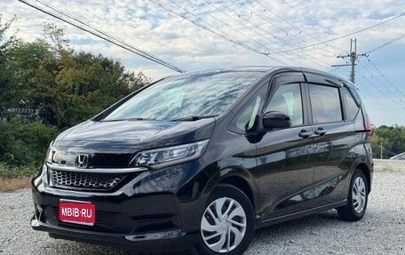 Honda Freed II, 2021 год, 1 560 000 рублей, 1 фотография