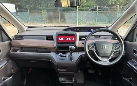 Honda Freed II, 2021 год, 1 560 000 рублей, 6 фотография