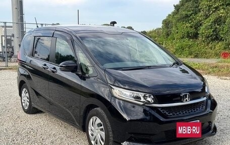 Honda Freed II, 2021 год, 1 560 000 рублей, 21 фотография